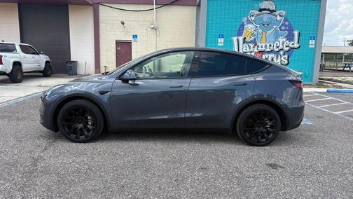 2023 Tesla Model Y Long Range Dual Motor All-Wheel Drive