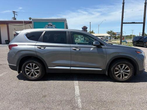 2019 Hyundai SANTA FE SE 2.4