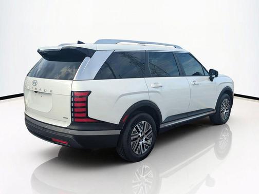 White Pearl 2027 Hyundai Palisade Hybrid SEL 7P