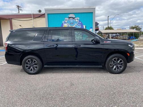 2021 Chevrolet Suburban 4WD Z71