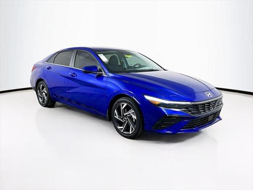 2025 Hyundai ELANTRA Limited