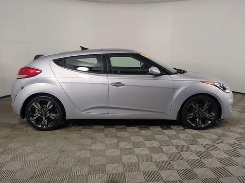 2017 Hyundai Veloster Value Edition