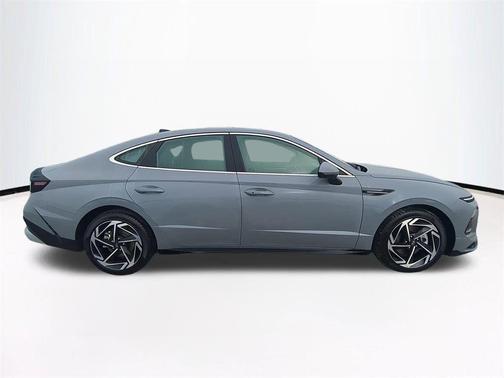 2026 Hyundai SONATA SEL