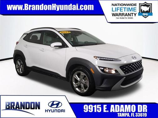 Lunar White 2022 Hyundai KONA SEL