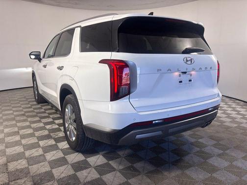 Hyper White 2025 Hyundai PALISADE SEL