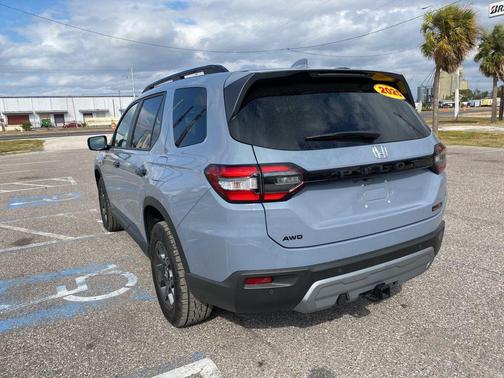 2025 Honda Pilot TrailSport