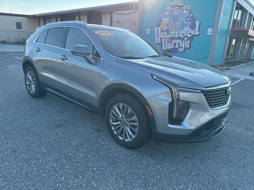 2024 Cadillac XT4 Premium Luxury