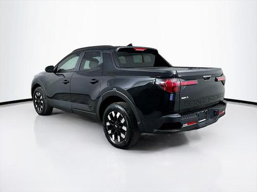 2025 Hyundai SANTA CRUZ SEL Activity