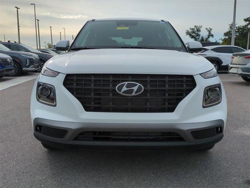 2025 Hyundai VENUE SE