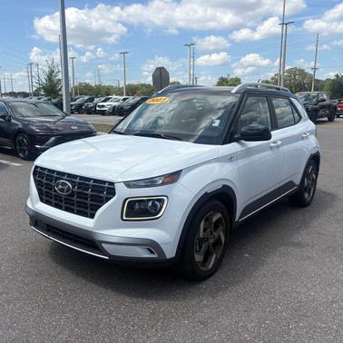Lunar White 2023 Hyundai VENUE Limited