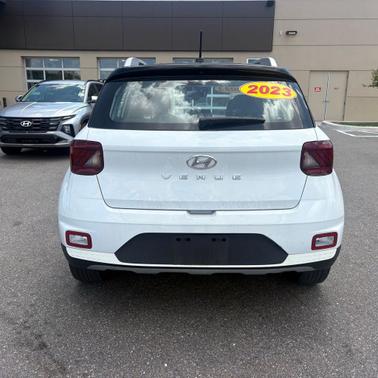 Lunar White 2023 Hyundai VENUE Limited