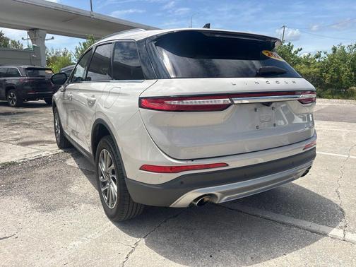 Ceramic Pearl Metallic Tri-Coat 2022 Lincoln Corsair Standard