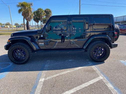 2022 Jeep Wrangler Unlimited 4xe Sahara