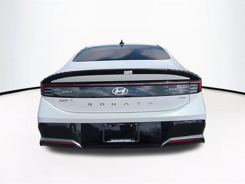 2025 Hyundai SONATA Hybrid SE