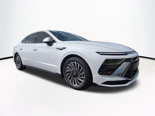 2025 Hyundai SONATA Hybrid SE
