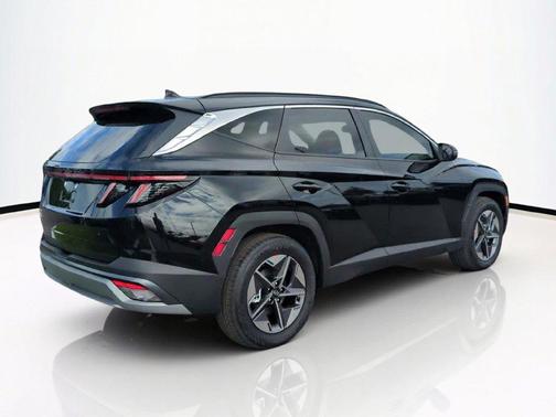 Phantom 2026 Hyundai TUCSON SEL Premium