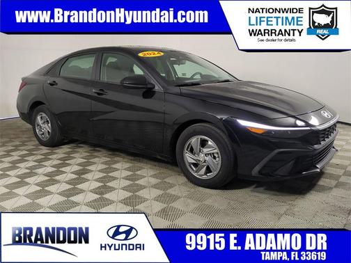 2024 Hyundai ELANTRA SE