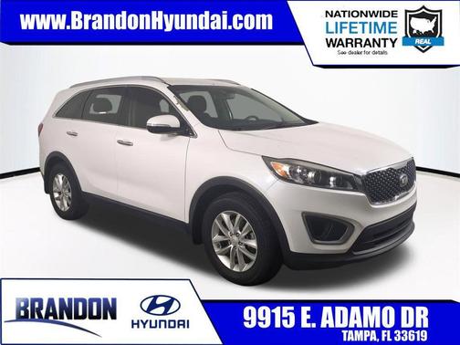 Snow White Pearl 2016 Kia Sorento LX