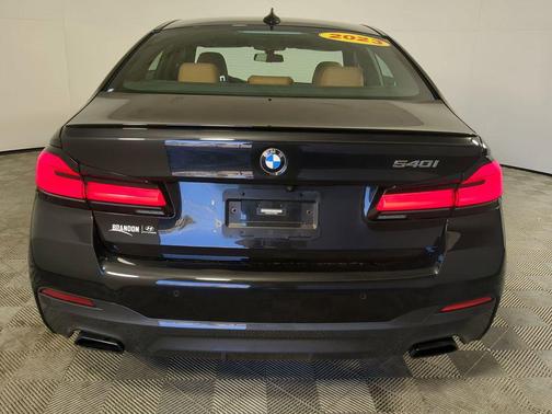 2023 BMW 540 i