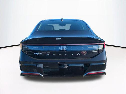2026 Hyundai SONATA Hybrid SE