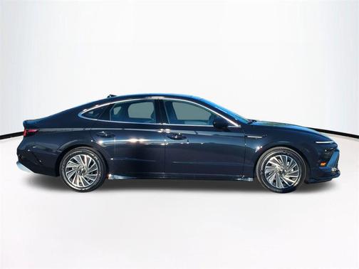 2026 Hyundai SONATA Hybrid SE