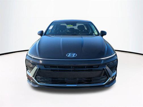 2026 Hyundai SONATA Hybrid SE