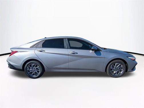 2025 Hyundai ELANTRA HEV Blue