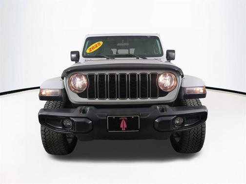 2025 Jeep Gladiator Nighthawk