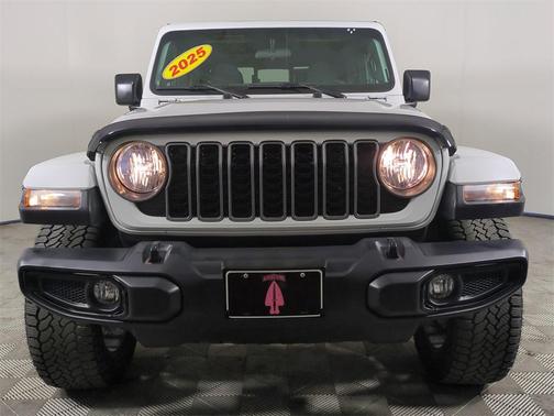 2025 Jeep Gladiator Nighthawk