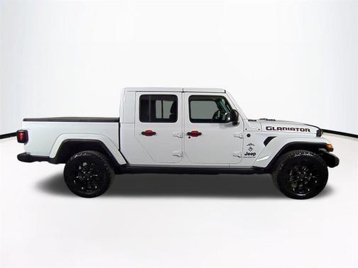 2025 Jeep Gladiator Nighthawk