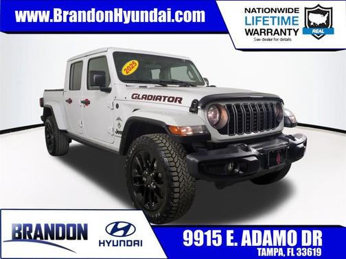 2025 Jeep Gladiator Nighthawk