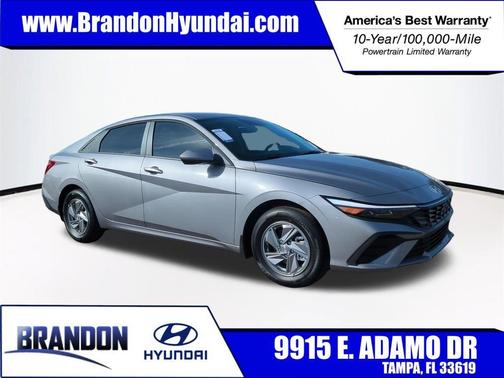 2026 Hyundai ELANTRA SE