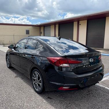 2019 Hyundai ELANTRA Limited
