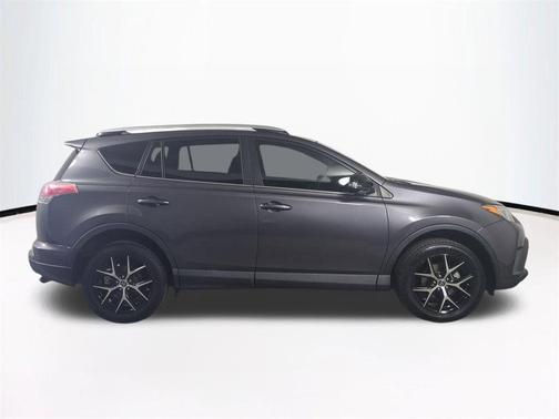 Magnetic Gray Metallic 2016 Toyota RAV4 SE
