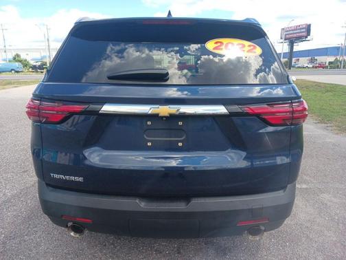 Northsky Blue Metallic 2022 Chevrolet Traverse LS
