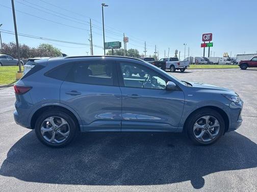 2024 Ford Escape ST-Line Select