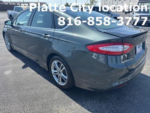 2015 Ford Fusion Hybrid SE