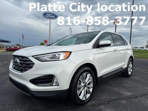 2022 Ford Edge Titanium