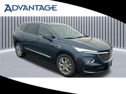2023 Buick Enclave Essence AWD