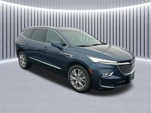 2023 Buick Enclave Essence AWD