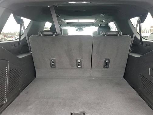 2023 GMC Yukon XL SLT