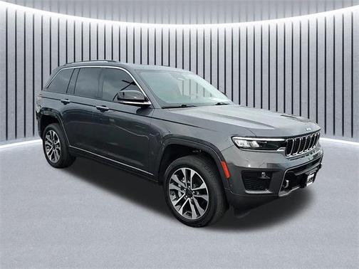 2022 Jeep Grand Cherokee Overland