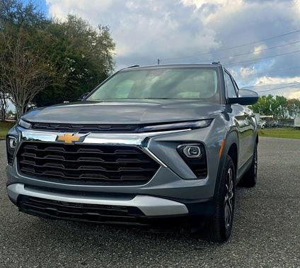 Sterling Gray Metallic 2025 Chevrolet Trailblazer LT