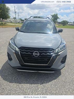 Gray 2023 Nissan Kicks SR
