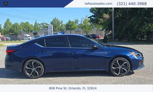 Deep Blue Pearl 2023 Nissan Altima SR FWD