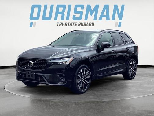 2023 Volvo XC60 B5 Plus Dark Theme