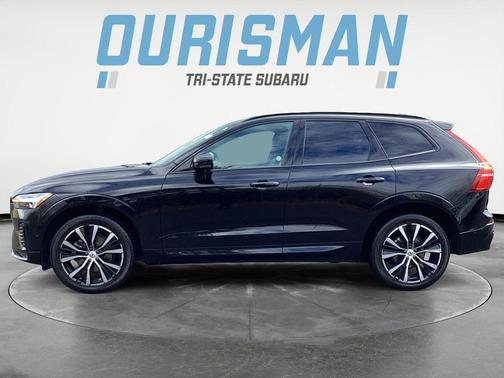 2023 Volvo XC60 B5 Plus Dark Theme