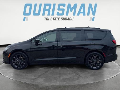 2018 Chrysler Pacifica Touring-L Plus
