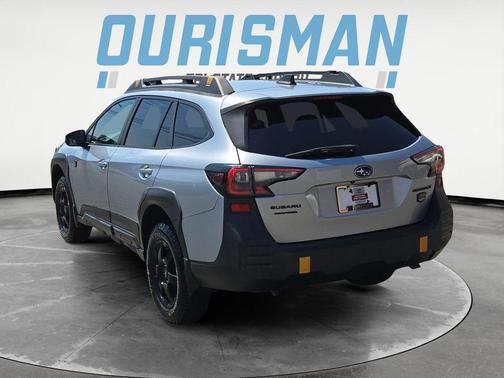 Ice Silver Metallic 2022 Subaru Outback Wilderness