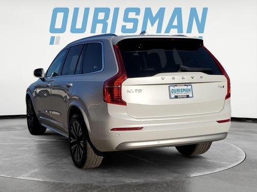 2022 Volvo XC90 T6 Momentum 6 Passenger